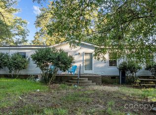 221 E Passaic St, Peachland, NC 28133