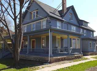 30 S 4th St APT 2, Aurora, IL 60505