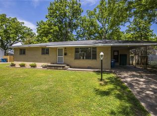 304 NW 4th St, Bentonville, AR 72712