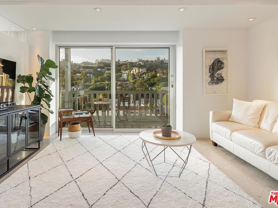 1st image of 999 N Doheny Dr APT 903