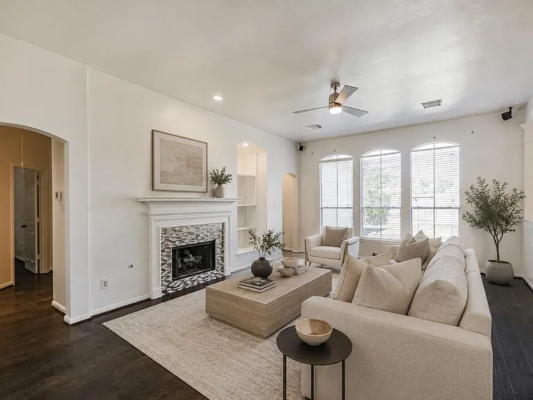 1714 Bumelia Ct — Photo 6
