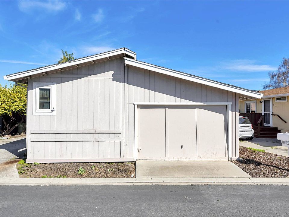 1st image of 572 Millpond Dr