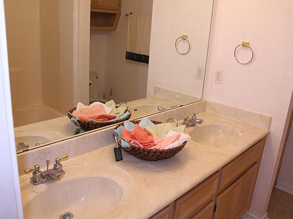 4th image of 5601 Shawn Dr
