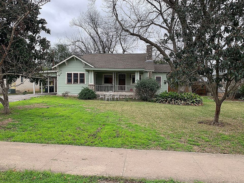 1st image of 737 W San Antonio St