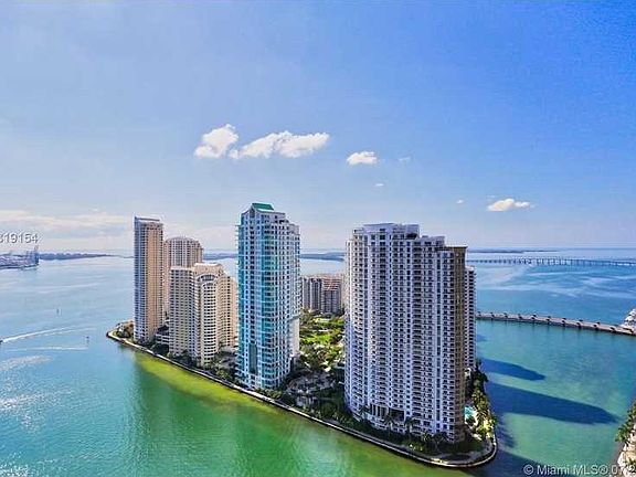 2nd image of 300 S Biscayne Blvd #34