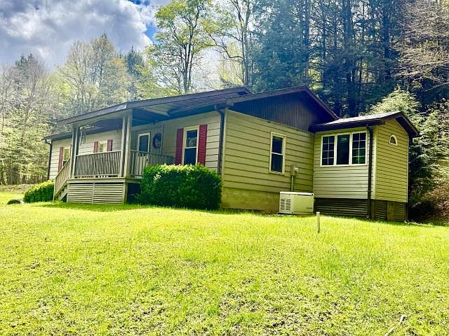 1st image of 692 Henrys Mill Rd