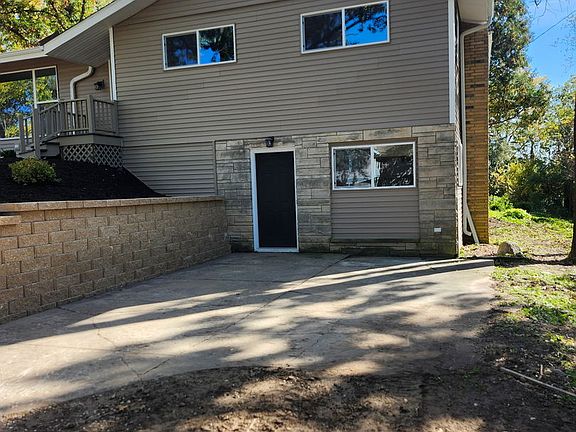 3rd image of 21309 Robin Rd
