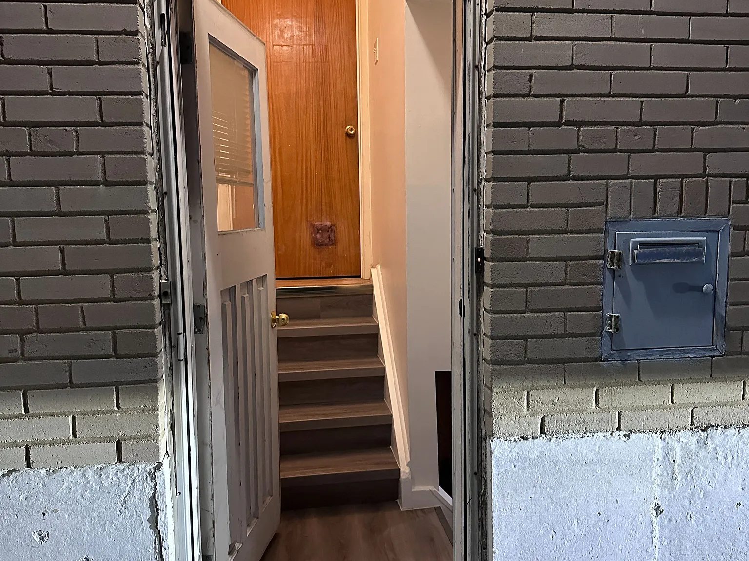 2 bed, $1,999 — Photo 2