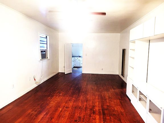3rd image of 1670 Corley St