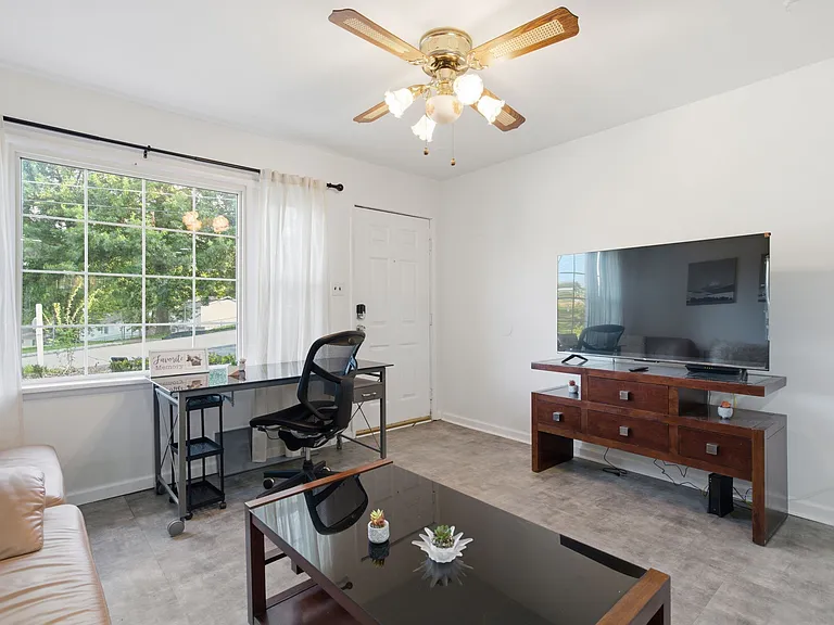 2416 Ridgecrest Dr — Photo 13