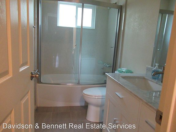3rd image of 2701 Soscol Ave #C