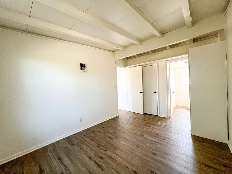 6067 Abronia Ave — Photo 9