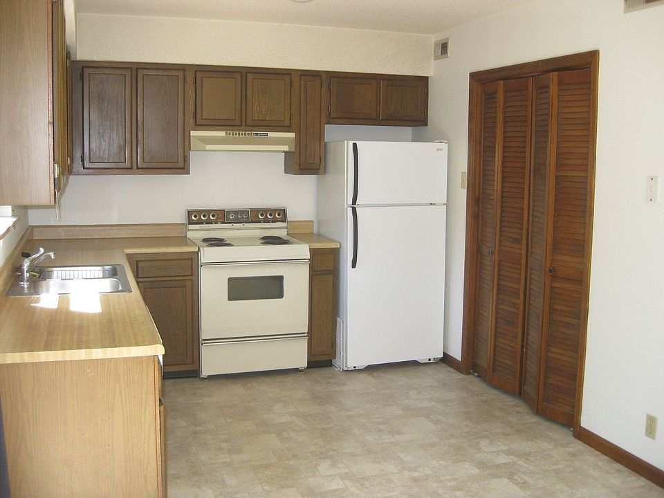 1st image of 1226 Crest Brook Dr