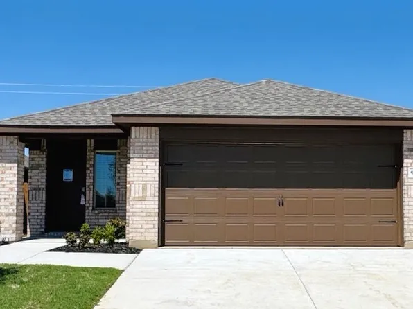 1600 Wildrose Cir, Cleburne, TX 76033