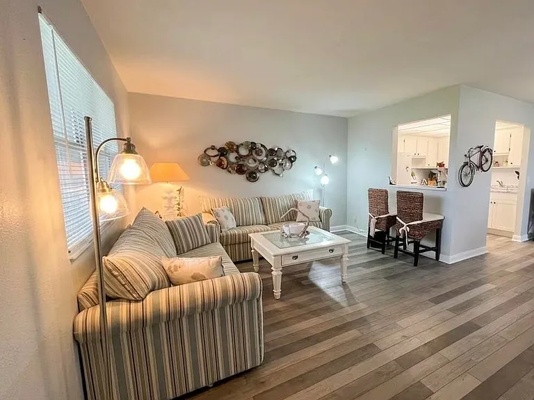 163 Tuscany Ln #C — Photo 3