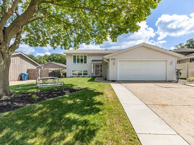 1725 Selo Dr, Schererville, IN, 46375