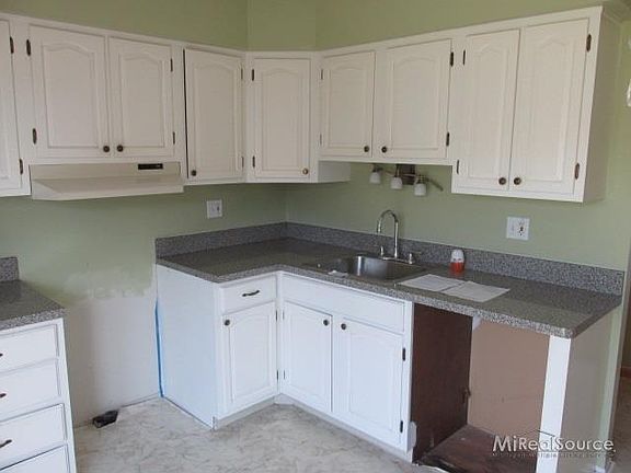3rd image of 29222 Brittany Dr