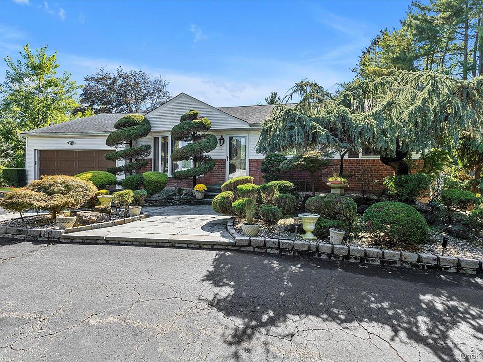 1st image of 14 Yeoman Drive