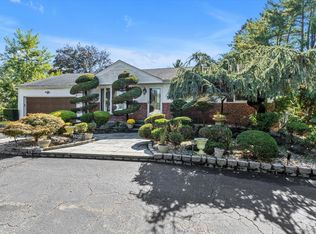 14 Yeoman Drive, East Northport, NY 11731