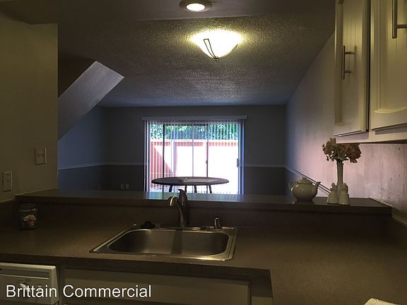 5th image of 4725 Marconi Ave APT 22