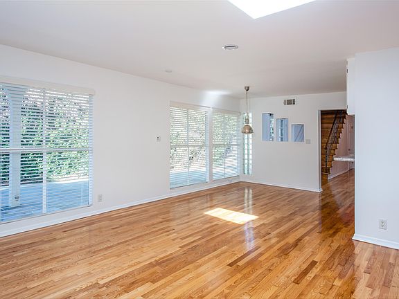 5th image of 15127 Valley Vista Blvd