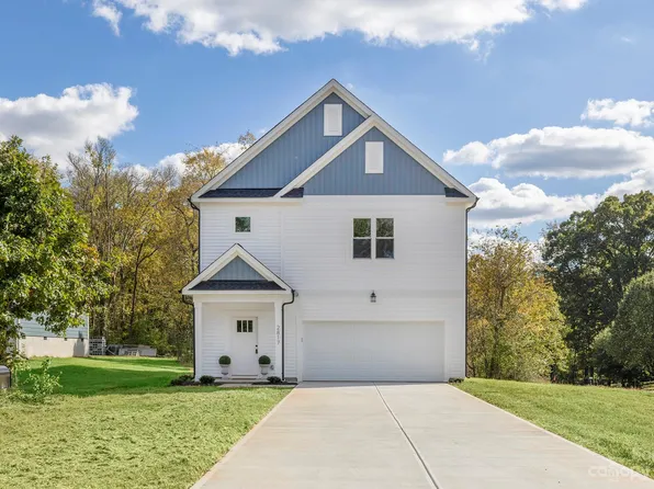 2817 Bellhaven Cir, Charlotte, NC 28214
