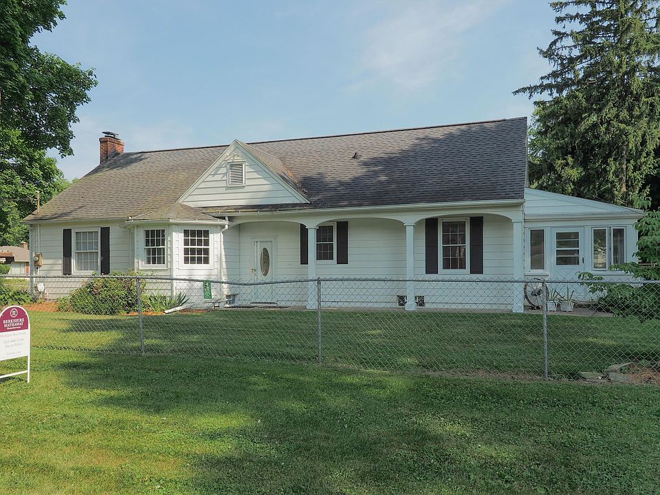 1st image of 806 Ashley Dr