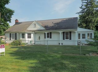 806 Ashley Dr, Kalamazoo, MI 49048