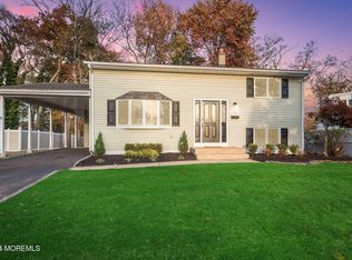 3 Winthrop Pl, Hazlet, NJ 07730
