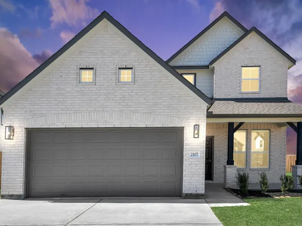 2107 Della Lakes Ct, Fresno, TX 77545