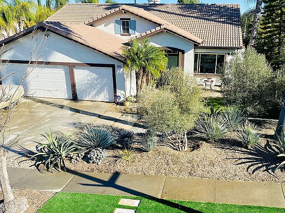 2nd image of 3679 Larchwood Dr