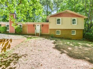 3851 Chattahoochee Dr, Douglasville, GA 30135