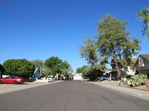 5th image of 6209 W Beryl Ave