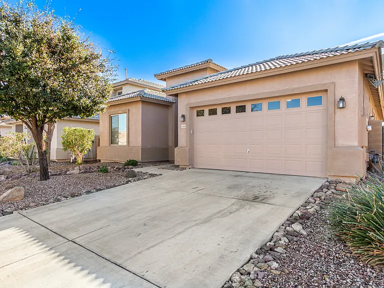 43829 W Snow Dr — Photo 30
