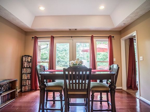 5th image of 1804 Britton Dr