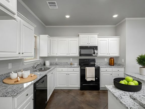 3rd image of 7606 Beck Dr