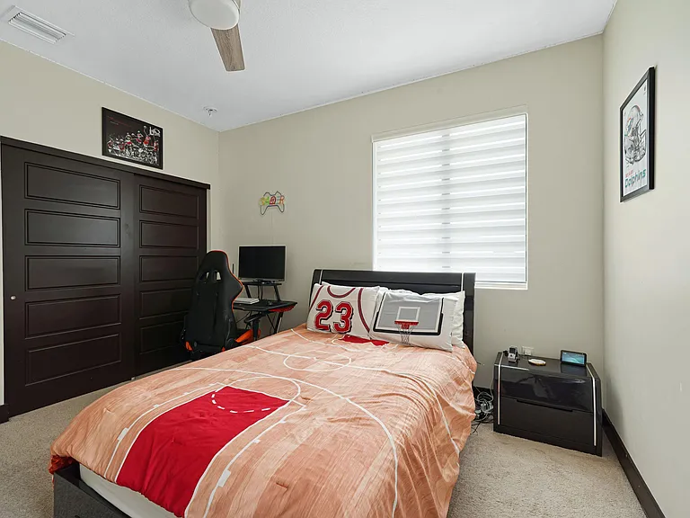 15451 NW 88th Ave — Photo 24