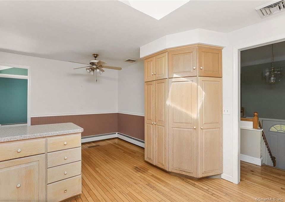1st image of 26 Perch Rd
