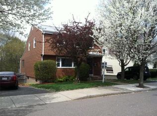 130 Grover St, Everett, MA 02149