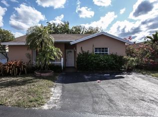 4261 SW 138th Ct, Miami, FL 33175