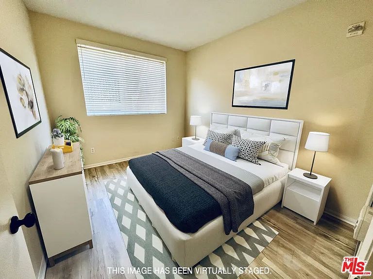 13941 Sherman Way #205 — Photo 11
