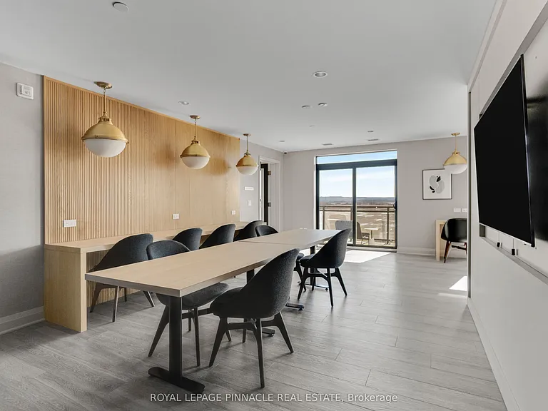 460 Gordon Krantz Ave #209 — Photo 36