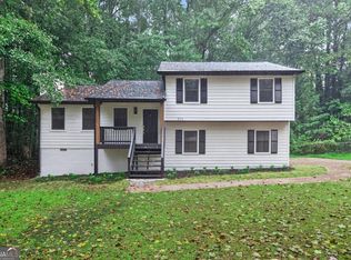 711 Mary Erna Dr, Fairburn, GA 30213