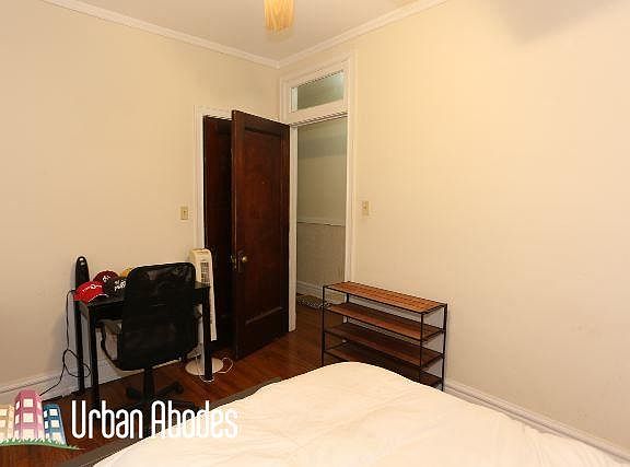 3rd image of 6310 N Glenwood Ave #1