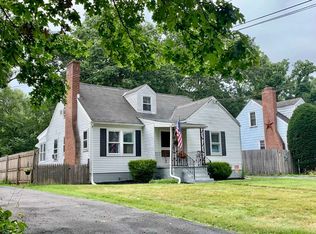 33 Lakeview Ave, Poughkeepsie, NY 12601