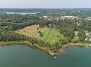 71 Foreside Rd, Falmouth, ME 04105