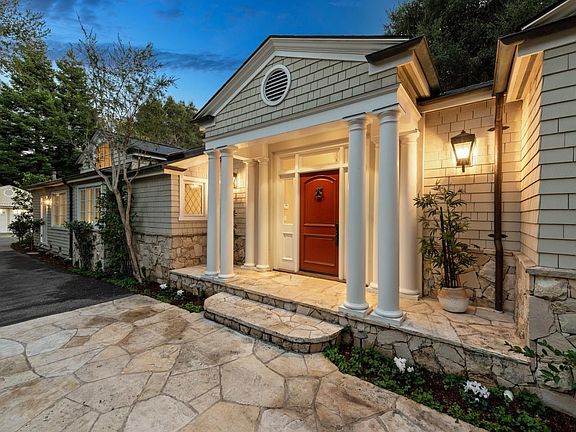 3rd image of 60 Holbrook Ln
