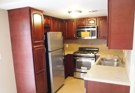 Birch Tree Apartments — Photo 4