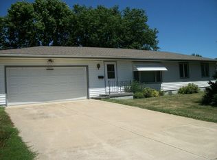 413 W 4th St, Aurelia, IA 51005