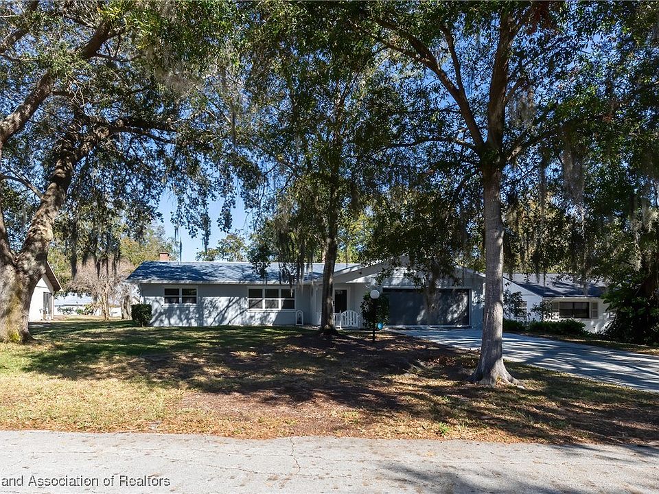 1st image of 112 Lakeside Rd